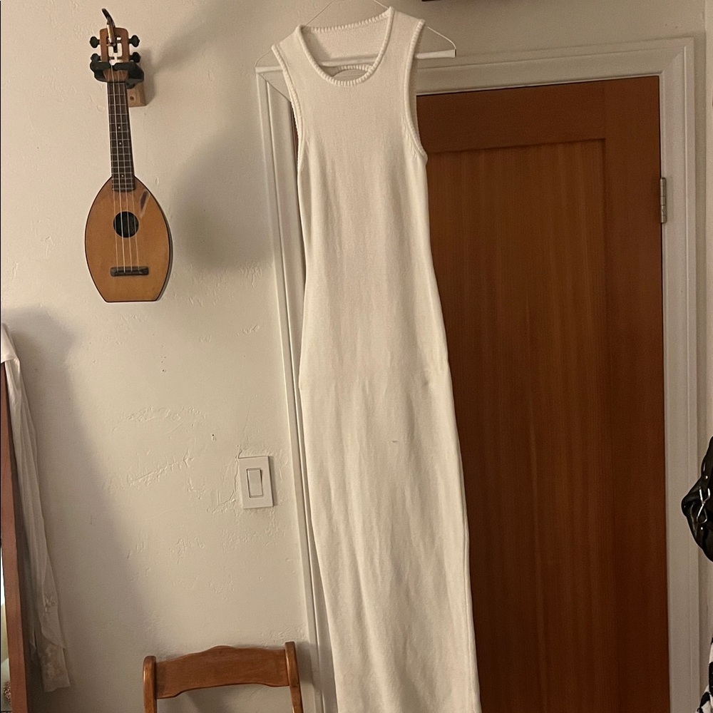 Good American - (sample) White open back dress